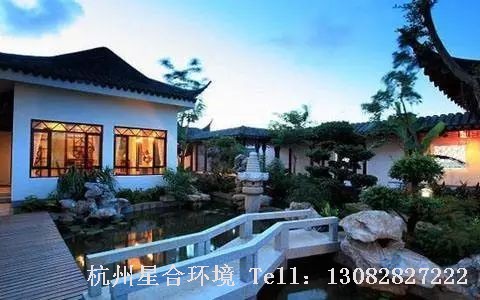 "前不栽桑，后不栽柳"这一俗信，乃后人的一种求吉心理，也是一种迷信说教，我们今日庭院设计理应摒弃；"院中不栽鬼拍手"，乃是为了安静，尚有一点道理。