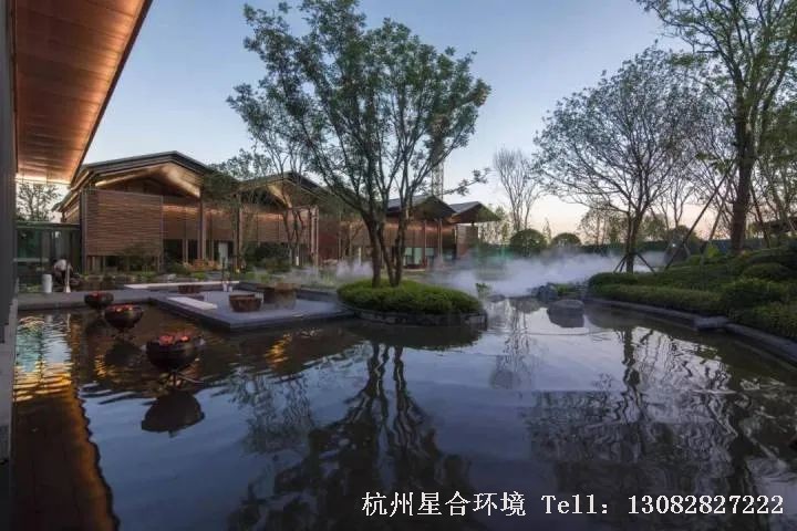 水在中国古典园林设计中占据着重要地位，理水手法是民族深层文化的象征，在古代，其更是有园林设计中的“血液”、“灵魂”之称。