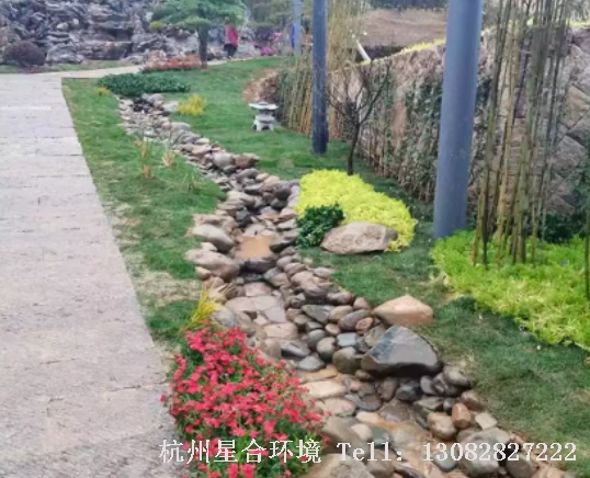 园林景观-鹅卵石做水景